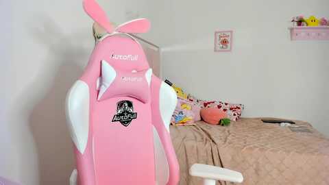 cherrycute666 @ myfreecams on 20240331