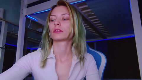 karoline121 @ myfreecams on 20240331