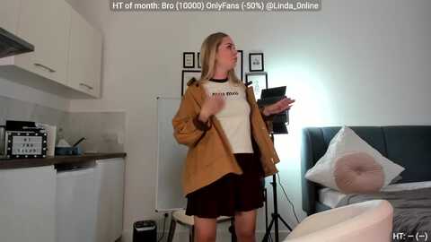 linda_0nline @ myfreecams on 20240331