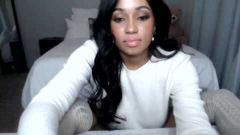 honeynala @ myfreecams on 20240401