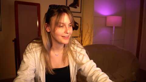 sweetpulse_ @ myfreecams on 20240401