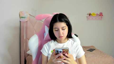 cherrycute666 @ myfreecams on 20240402