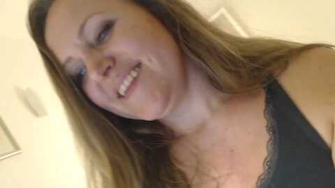 justlily @ myfreecams on 20240402
