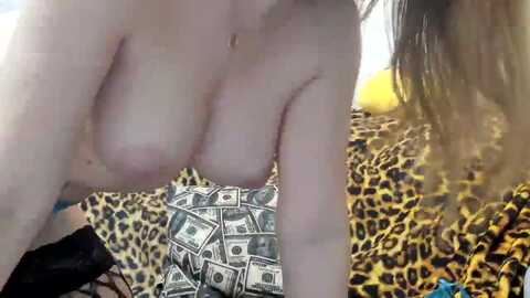 mari_di @ myfreecams on 20240402