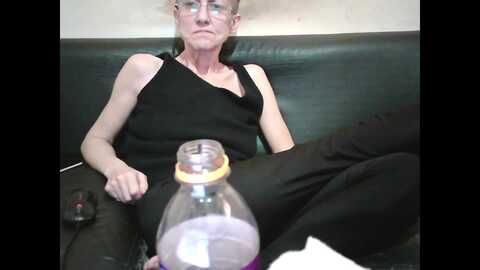 sexygeny @ myfreecams on 20240402