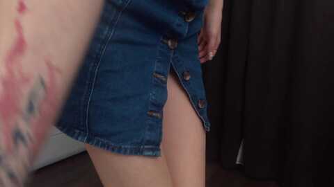 lovelygin @ myfreecams on 20240403