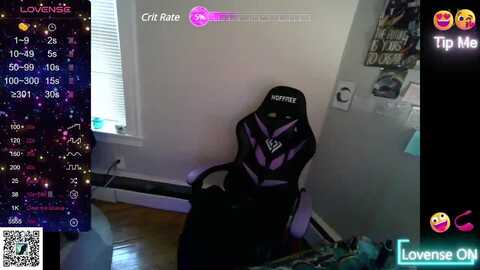 brooklynb @ myfreecams on 20240404