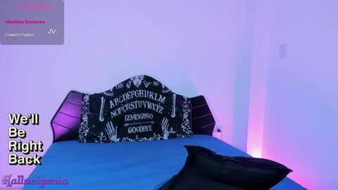 hallucigenia1 @ myfreecams on 20240404