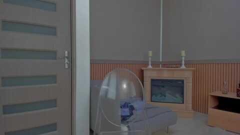 nickyluxe @ myfreecams on 20240404