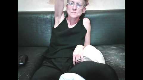 sexygeny @ myfreecams on 20240404