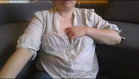 squirtylady38 @ myfreecams on 20240404