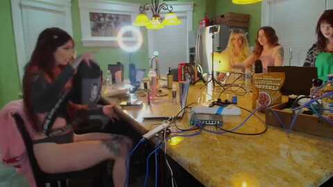 babeariel @ myfreecams on 20240405