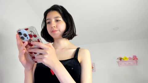 cherrycute666 @ myfreecams on 20240405