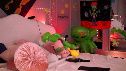 alieness_ivy @ myfreecams on 20240406