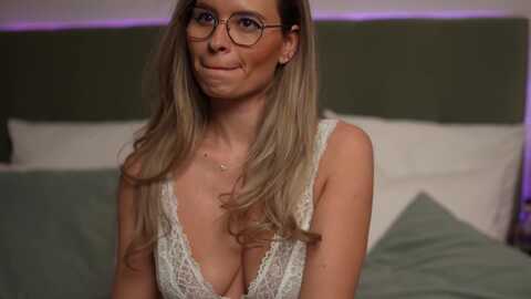 brandywhite @ myfreecams on 20240406