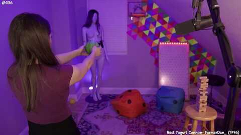 farmersophie @ myfreecams on 20240406