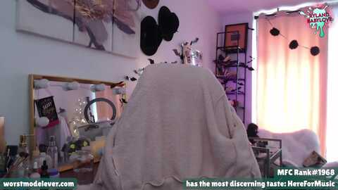 rylandbaby @ myfreecams on 20240406