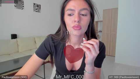 avamoonlight @ myfreecams on 20240407