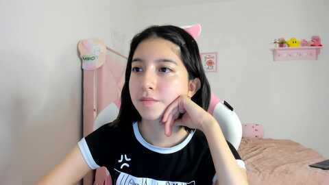 cherrycute666 @ myfreecams on 20240407