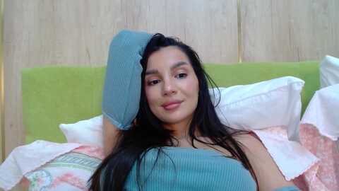 iamonline @ myfreecams on 20240407