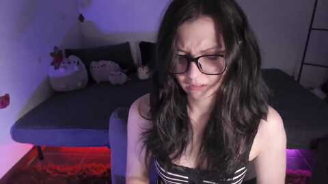 roomtoavoid @ myfreecams on 20240407