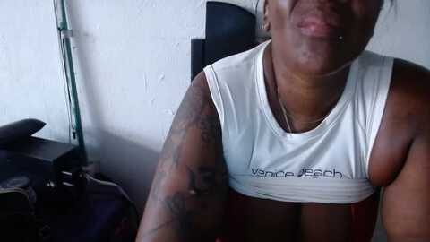 assbigxhot9 @ myfreecams on 20240408