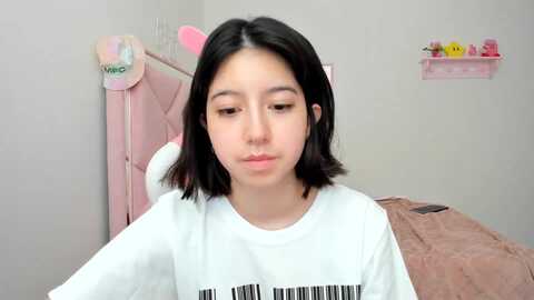 cherrycute666 @ myfreecams on 20240408