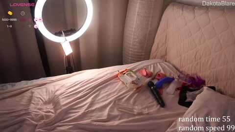 dakota_blare @ myfreecams on 20240408