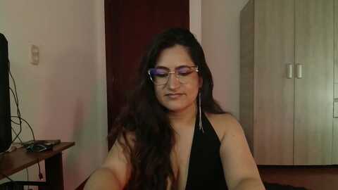 deesseluxure @ myfreecams on 20240409