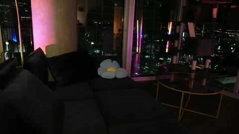 gia_hill @ myfreecams on 20240409