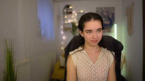 gia_paige18 @ myfreecams on 20240409