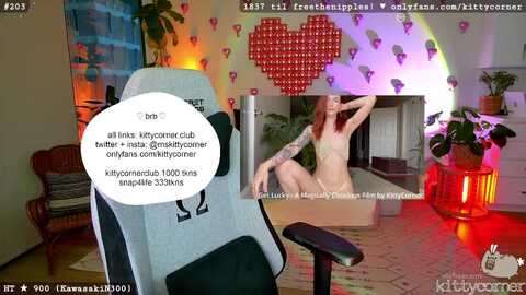 kittycorner @ myfreecams on 20240409