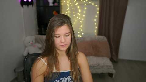 alaina__fox @ myfreecams on 20240410