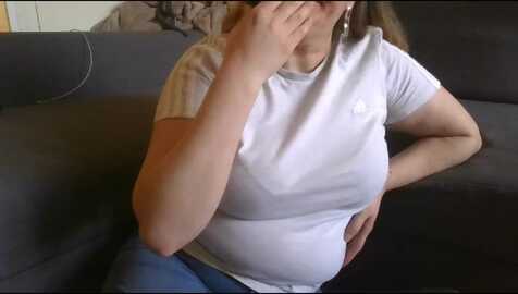 squirtylady38 @ myfreecams on 20240410