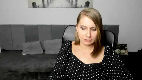bella_ciao_ @ myfreecams on 20240411