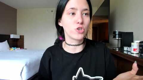 isabelle_babe @ myfreecams on 20240411