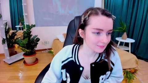 milim_nava @ myfreecams on 20240411