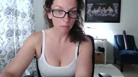 sarah_stark @ myfreecams on 20240411