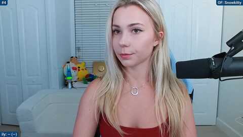 snowkitty @ myfreecams on 20240411