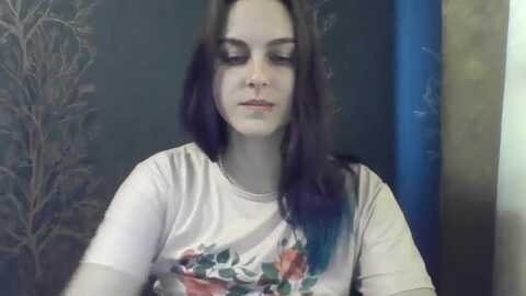 bird_blue @ myfreecams on 20240412