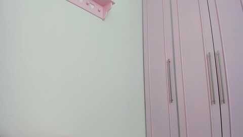 cherrycute666 @ myfreecams on 20240412