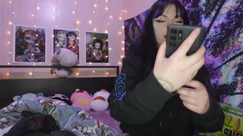 hazelxxxoo @ myfreecams on 20240412