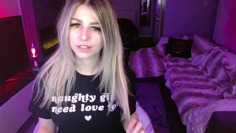 serafina @ myfreecams on 20240412