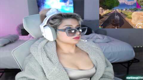 starbiesqt314 @ myfreecams on 20240412