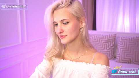 chloecoral @ myfreecams on 20240413