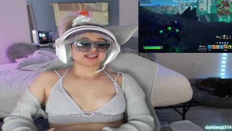 starbiesqt314 @ myfreecams on 20240413