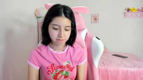 cherrycute666 @ myfreecams on 20240414