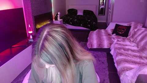 serafina @ myfreecams on 20240414