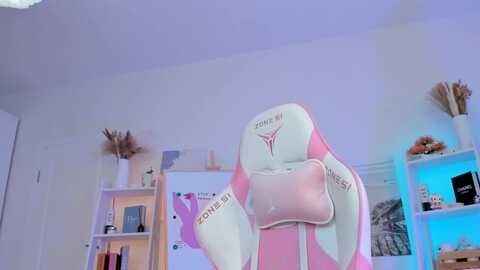 alice_chery @ myfreecams on 20240415