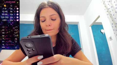 anna_lewis @ myfreecams on 20240415